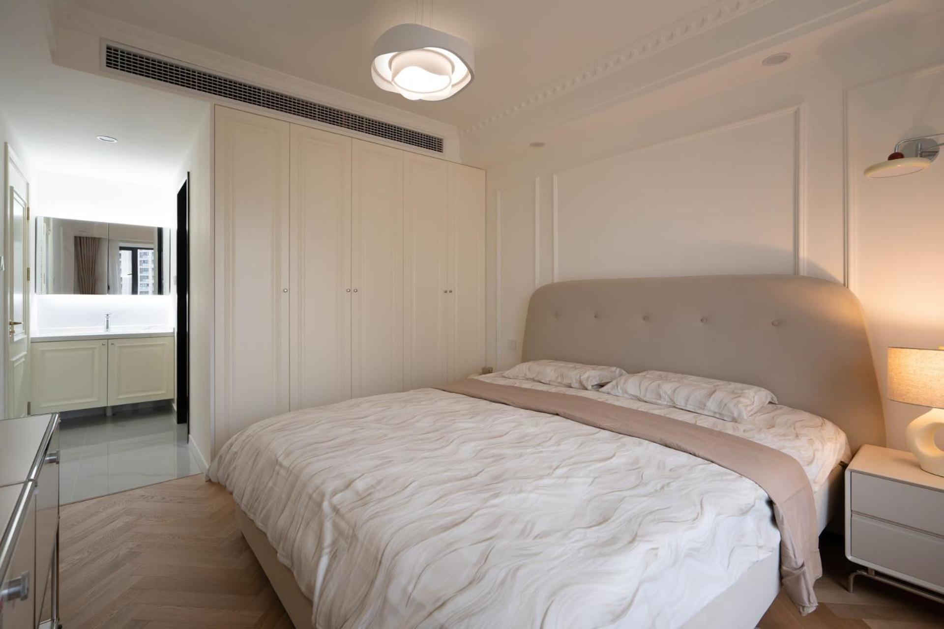 Apartment Eastern Hub - Bund Branch 3-bedroom Near Yuyuan Garden, Nanjing Road With Tower Views, Near Subway Shanghai