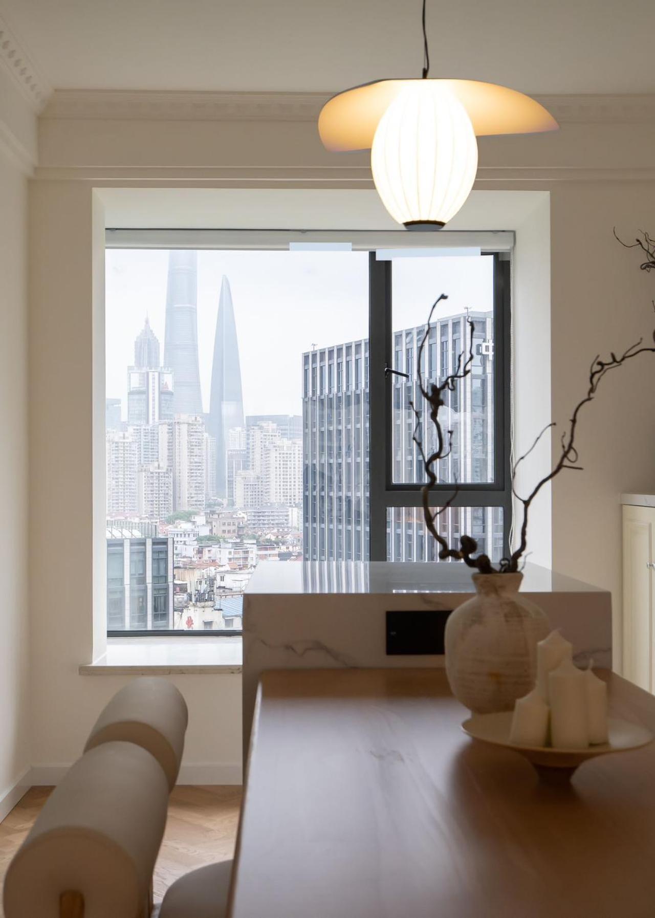 Eastern Hub - Bund Branch 3-bedroom Near Yuyuan Garden, Nanjing Road With Tower Views, Near Subway Apartment *