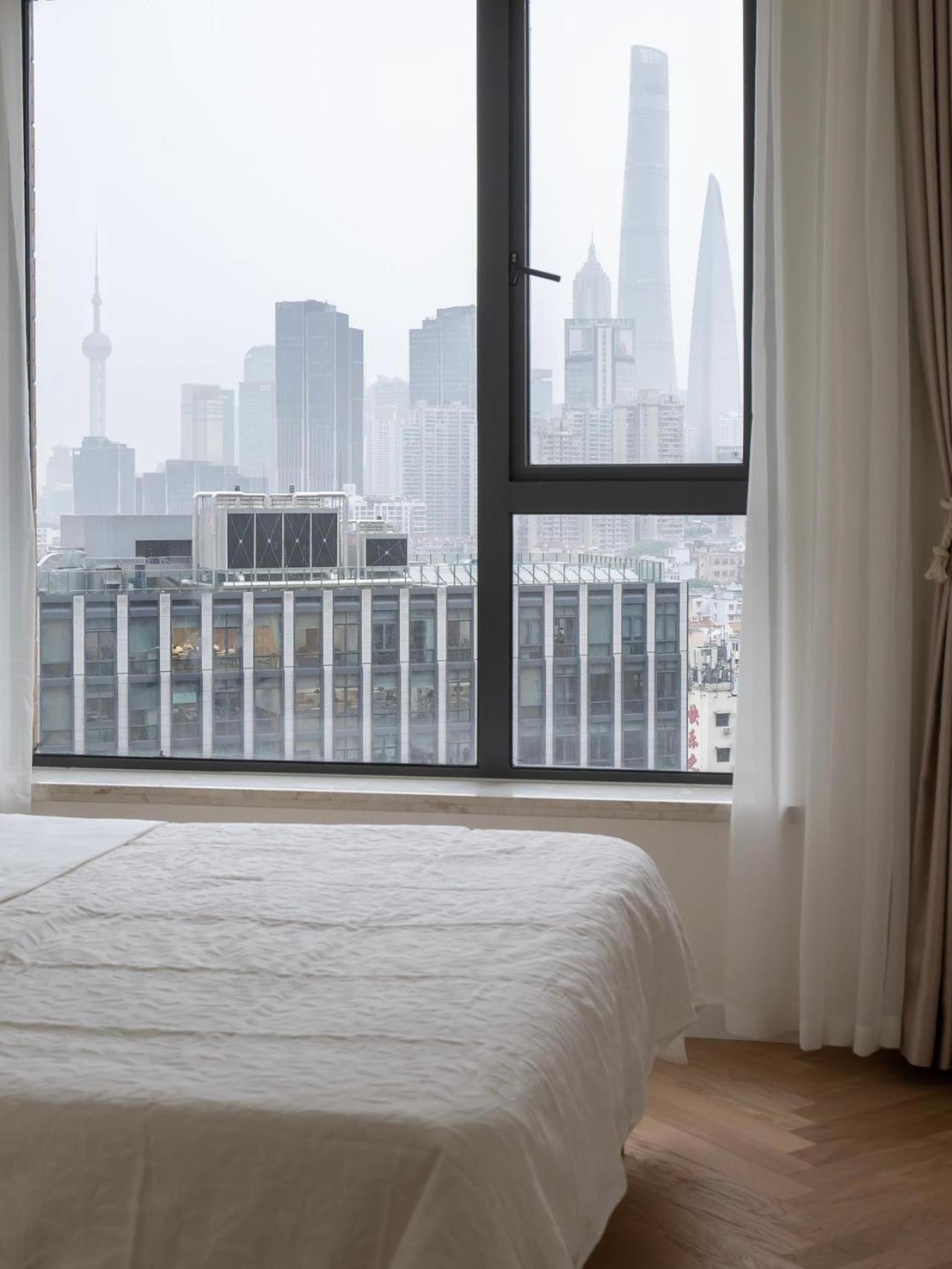 Apartment Eastern Hub - Bund Branch 3-bedroom Near Yuyuan Garden, Nanjing Road With Tower Views, Near Subway