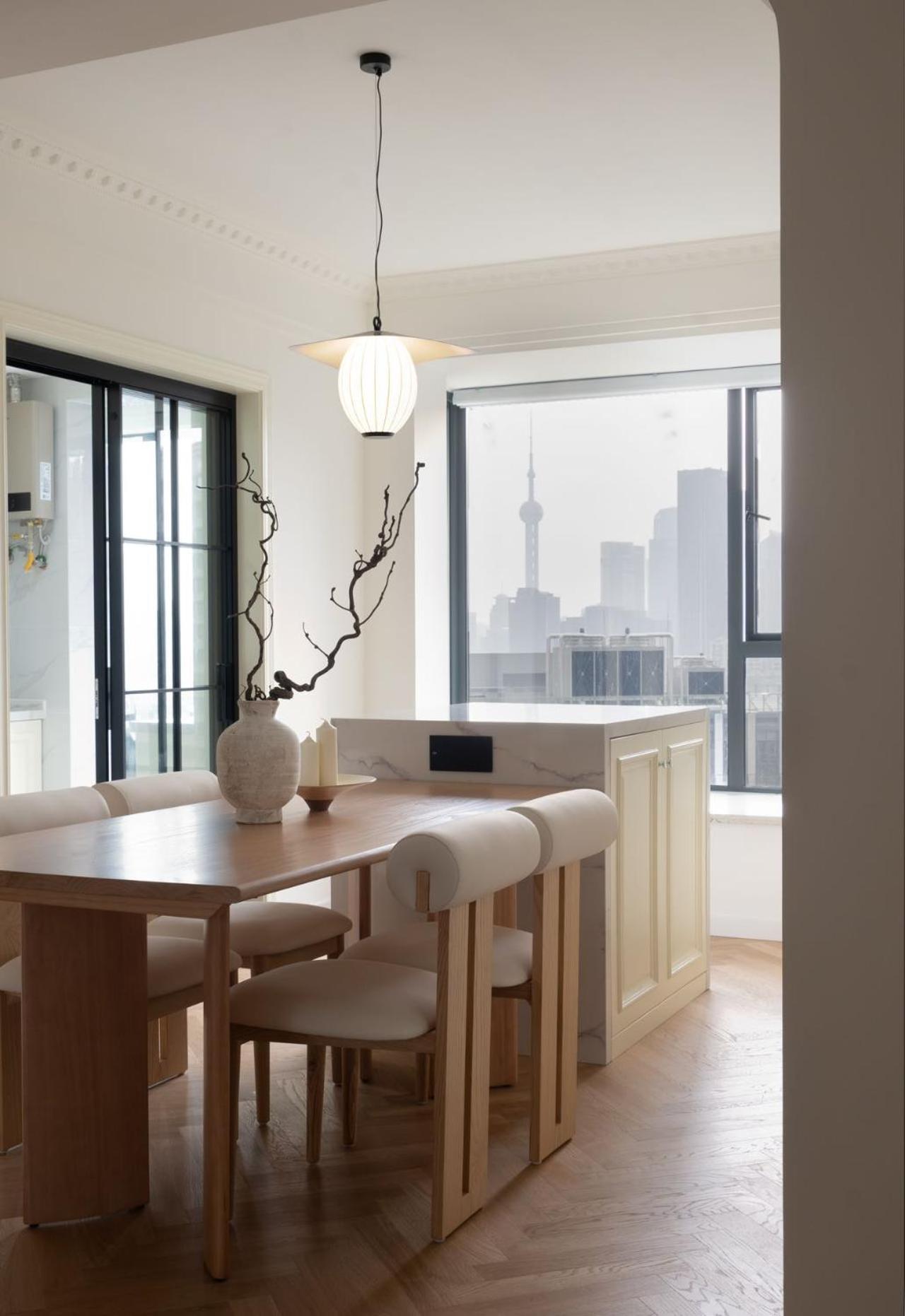 Apartment Eastern Hub - Bund Branch 3-bedroom Near Yuyuan Garden, Nanjing Road With Tower Views, Near Subway *