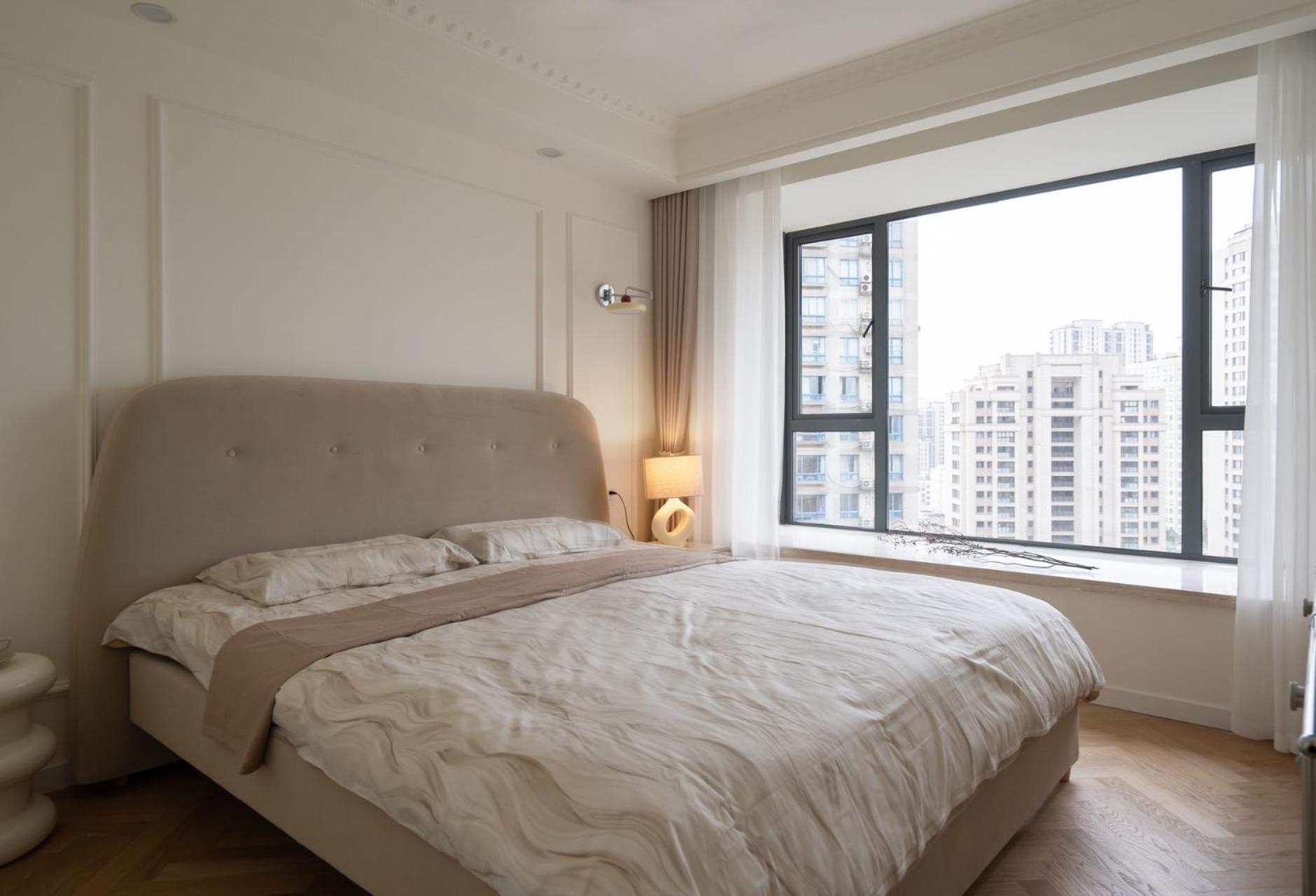 Eastern Hub - Bund Branch 3-bedroom Near Yuyuan Garden, Nanjing Road With Tower Views, Near Subway Apartment Shanghai