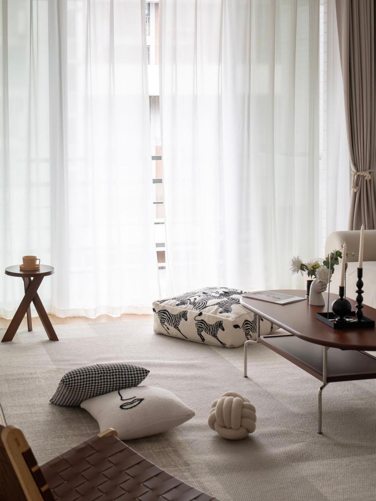 Eastern Hub - Bund Branch 3-bedroom Near Yuyuan Garden, Nanjing Road With Tower Views, Near Subway * Shanghai