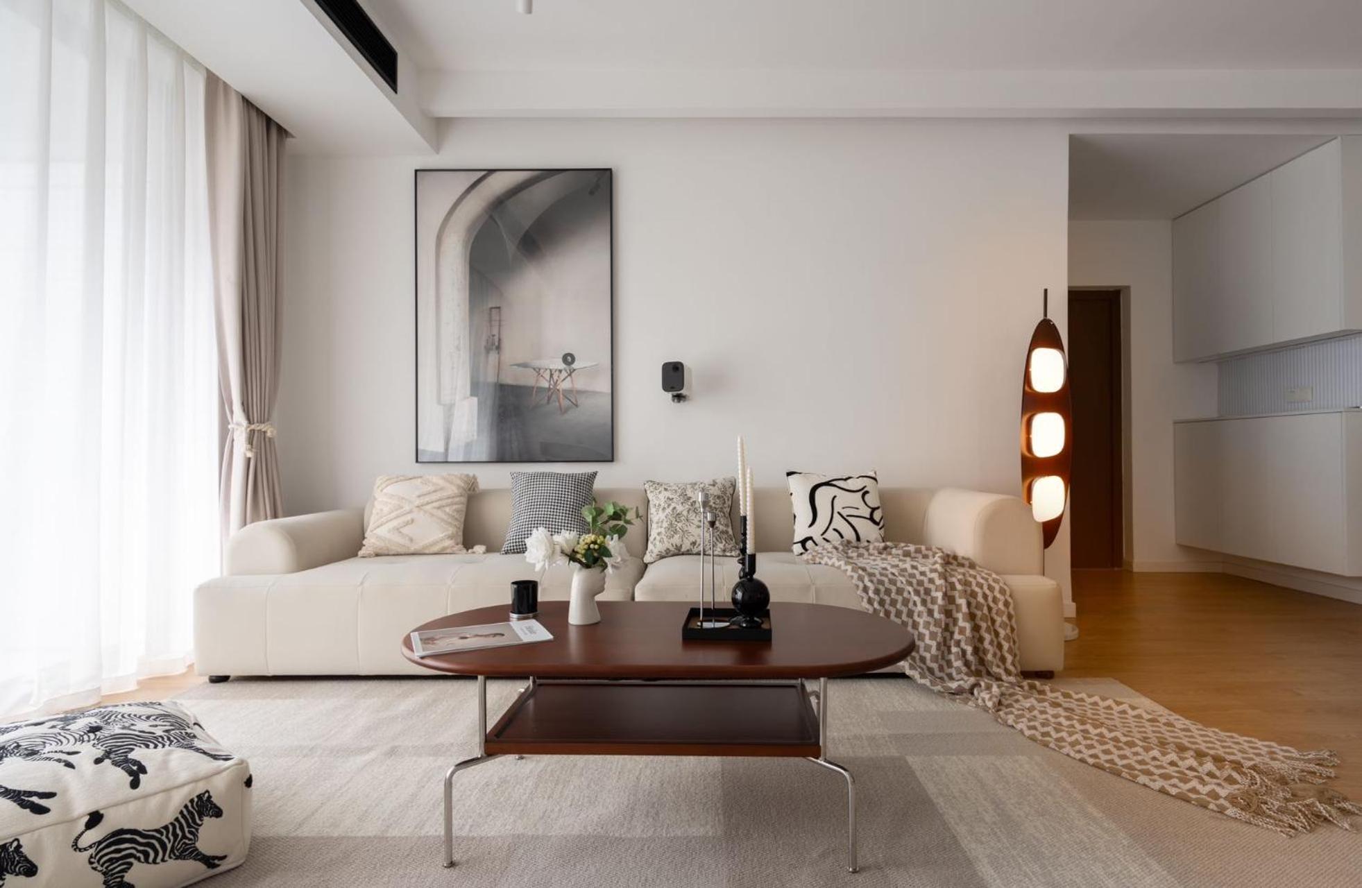Apartment Eastern Hub - Bund Branch 3-bedroom Near Yuyuan Garden, Nanjing Road With Tower Views, Near Subway