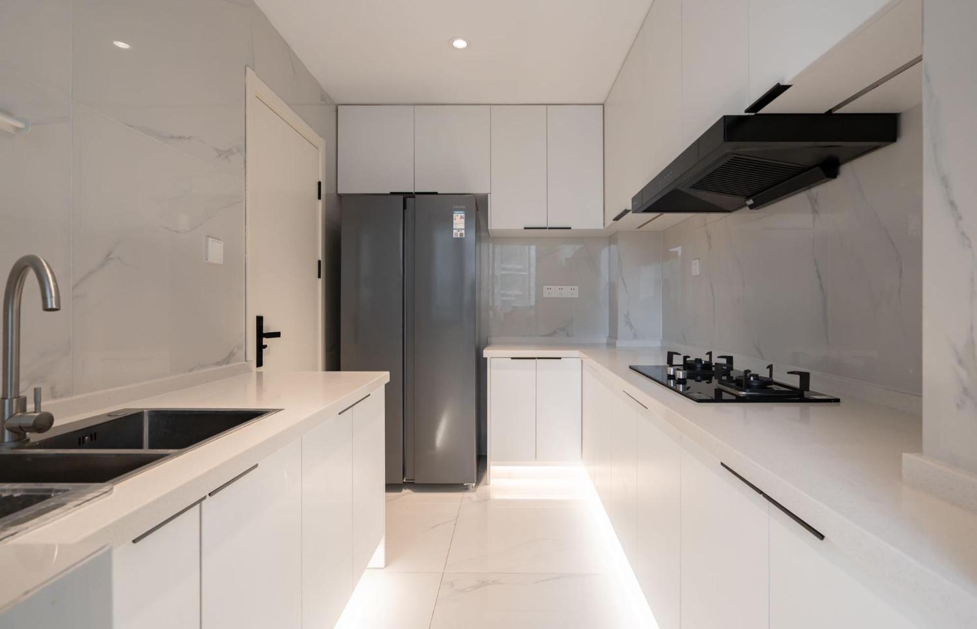 Eastern Hub - Bund Branch 3-bedroom Near Yuyuan Garden, Nanjing Road With Tower Views, Near Subway Apartment