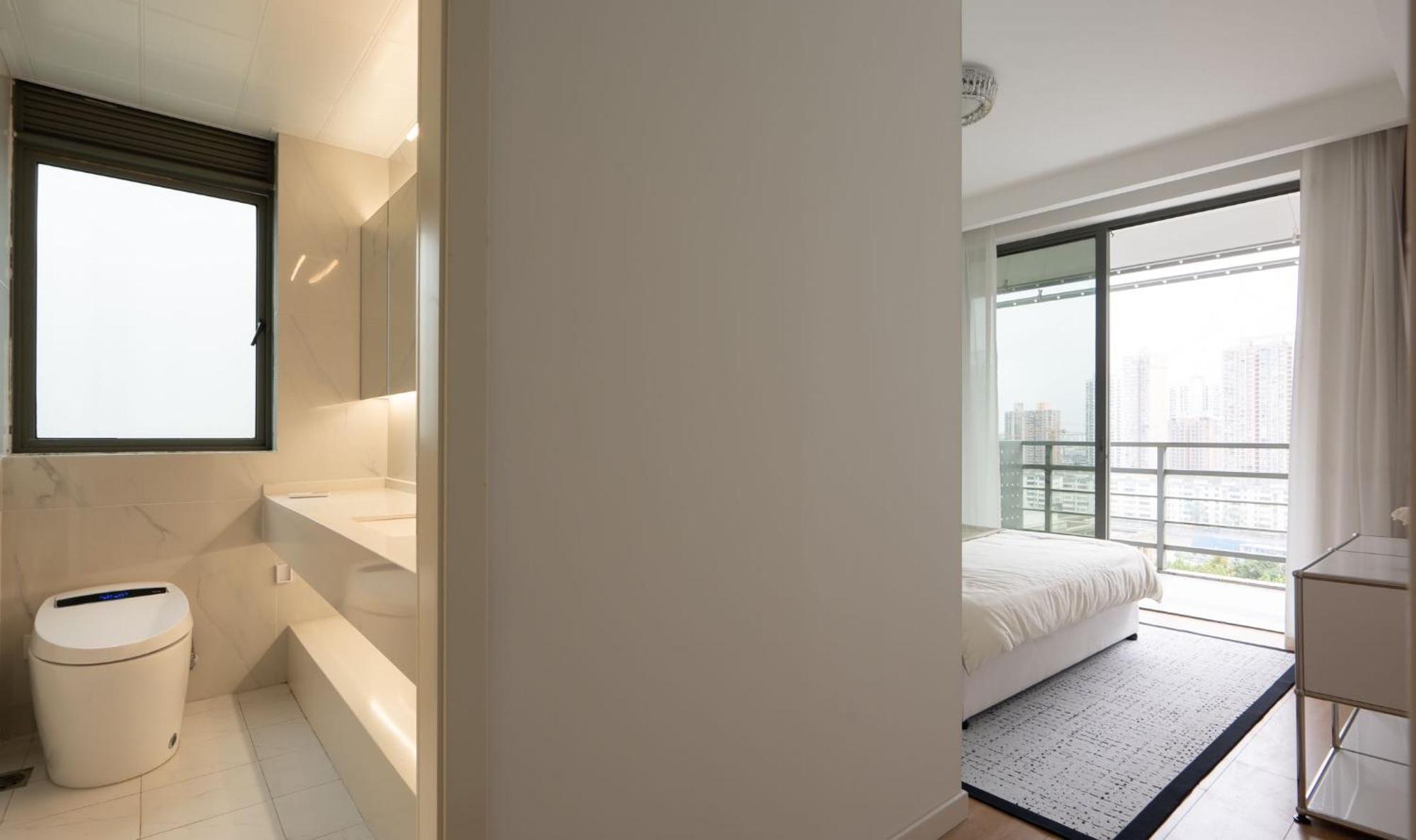 Eastern Hub - Bund Branch 3-bedroom Near Yuyuan Garden, Nanjing Road With Tower Views, Near Subway Apartment *