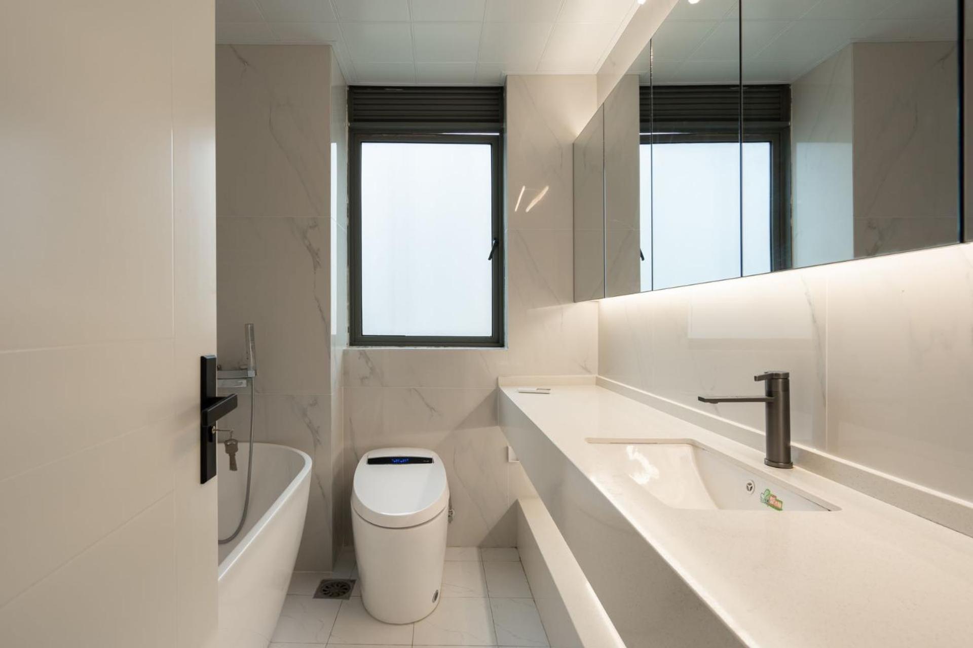 Eastern Hub - Bund Branch 3-bedroom Near Yuyuan Garden, Nanjing Road With Tower Views, Near Subway Appartement Shanghai